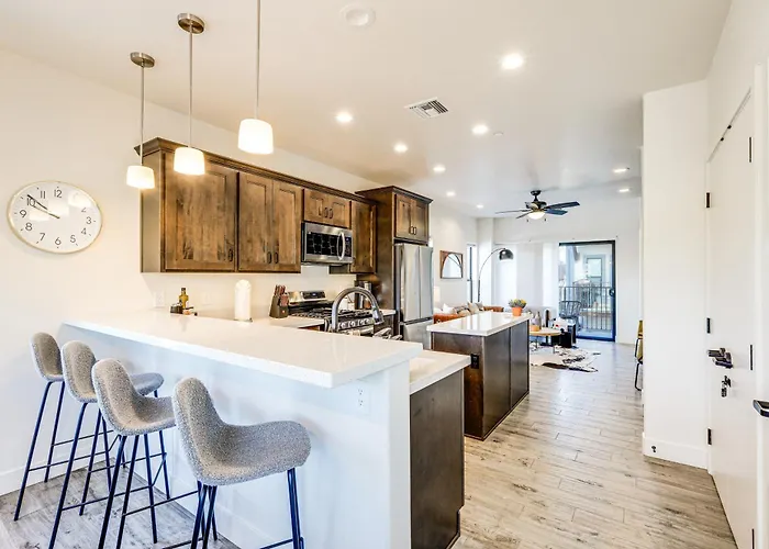 Townhome Near Downtown W/ Mountain Views * Flagstaff