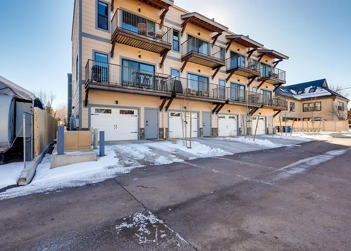 Townhome Near Downtown W/ Mountain Views Ferienhaus *
