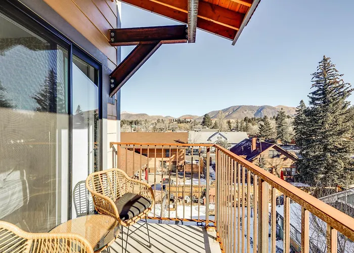 Townhome Near Downtown W/ Mountain Views Ferienhaus *